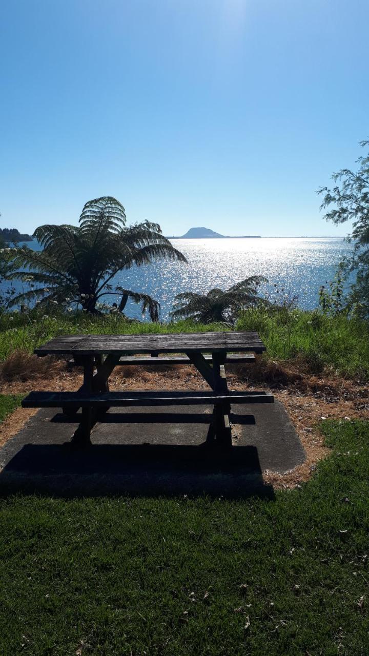 Guest House On Plummers Point Tauranga Eksteriør bilde